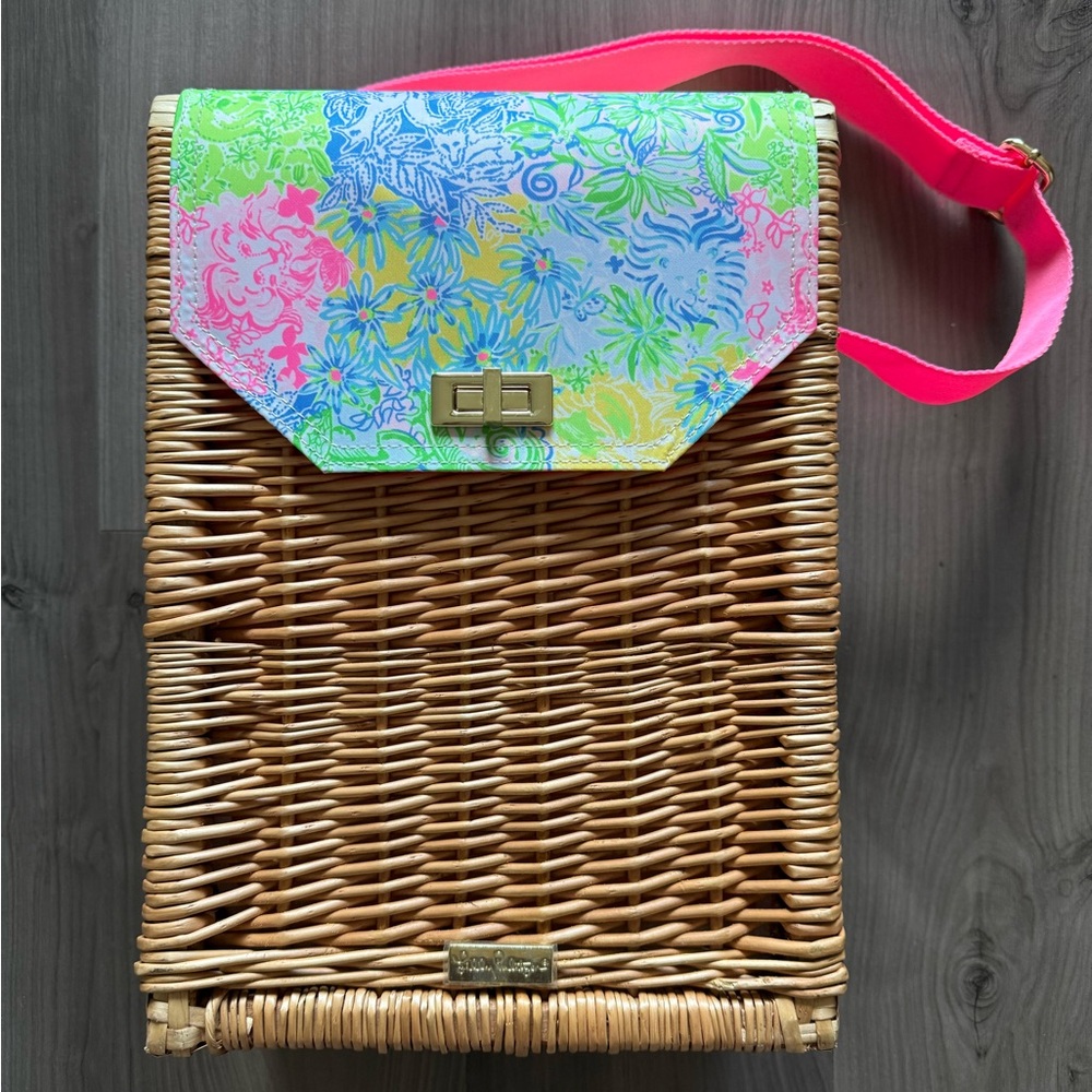 Lily Pulitzer Cheek to Cheek Wicker Wine Basket